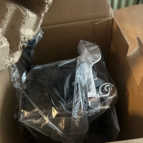 Cuisinart Power Cut Black Can Opener -One Touch Operation - Picture 2 of 8